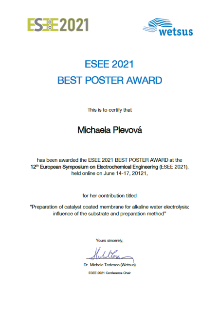  ◳ ESEE 2021 - Michaela Plevová (png) → (šířka 450px)